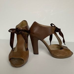 MRKT Brown Bow Heels